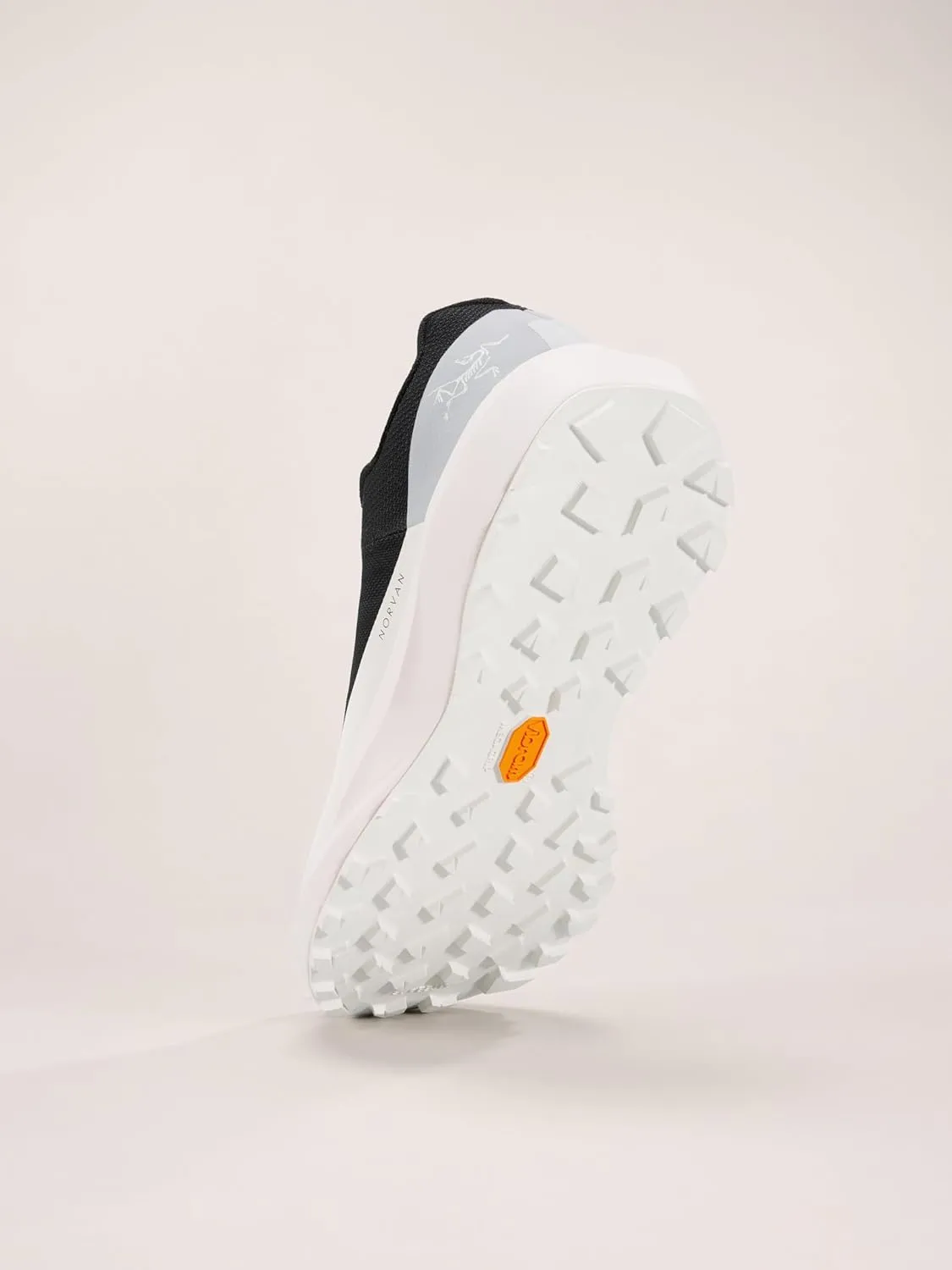 Arc'teryx Women's Norvan LD 4 - Lightweight Mountain Running Shoes for Women, Long Distance Running Shoes for All Terrains