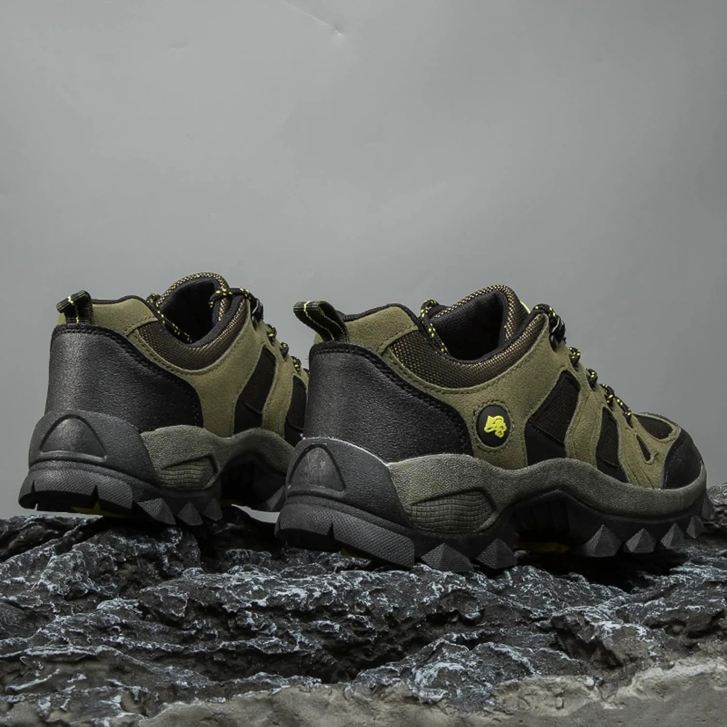 Lightweight Hiking Shoes for Men Lightweight Sport Gym Jogging Walking Sneaker Men's Arch Support Insole Shoes