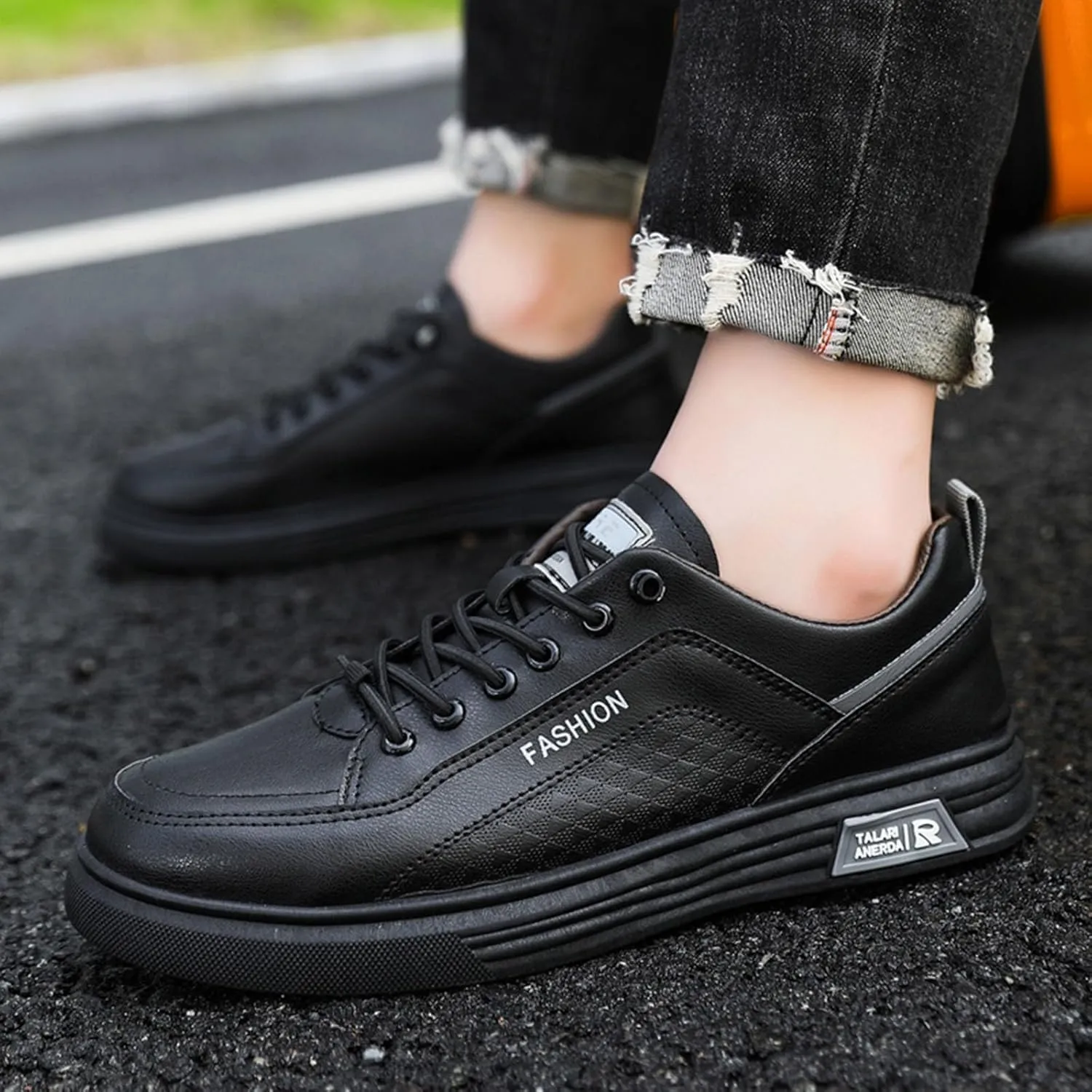 Men's Arch Support Insole Shoes Breathable and Light Outdoor Comfy Walking Shoe Business Casual Versatile Shoes