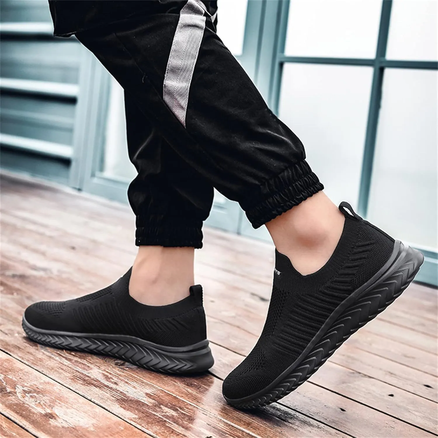 Womens Slip On Walking Shoes Non Slip Running Shoes Running Shoes for Women Arch Support Ladies Shoes Casual White Sneakers Brown Tennis Shoe Cross Trainer Shoe